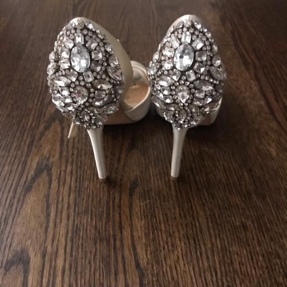 Badgely Mischka crystal ankle strap shoes - Picture 2 of 3